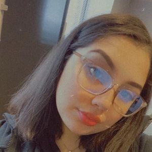 Meet your Posher, Isabel